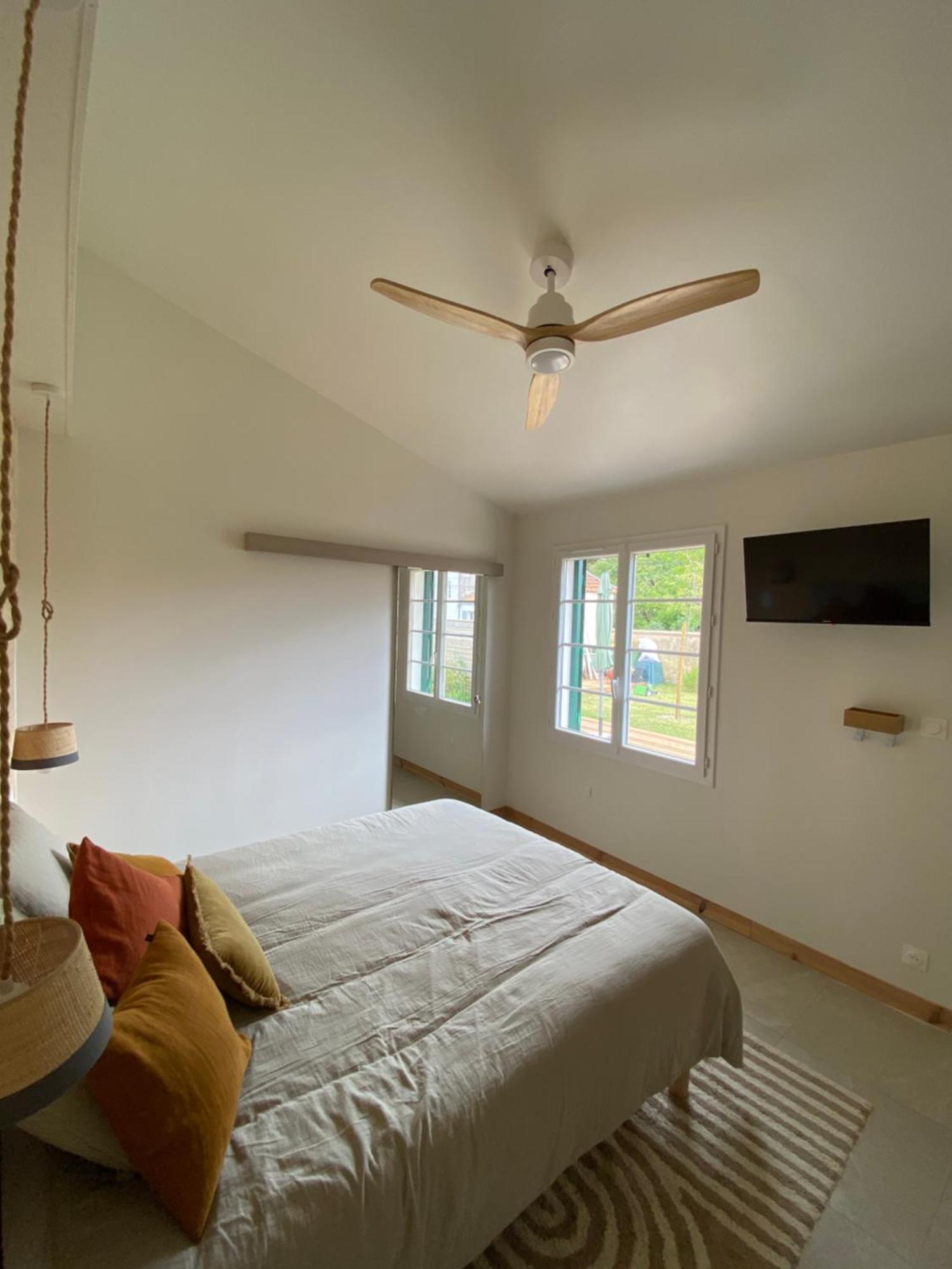 Villa Bineta Boyardville ภายนอก รูปภาพ